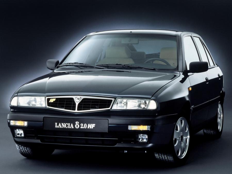  Lancia Delta 2.0 16v HF Turbo 1993 года  (фото 4 из 6)